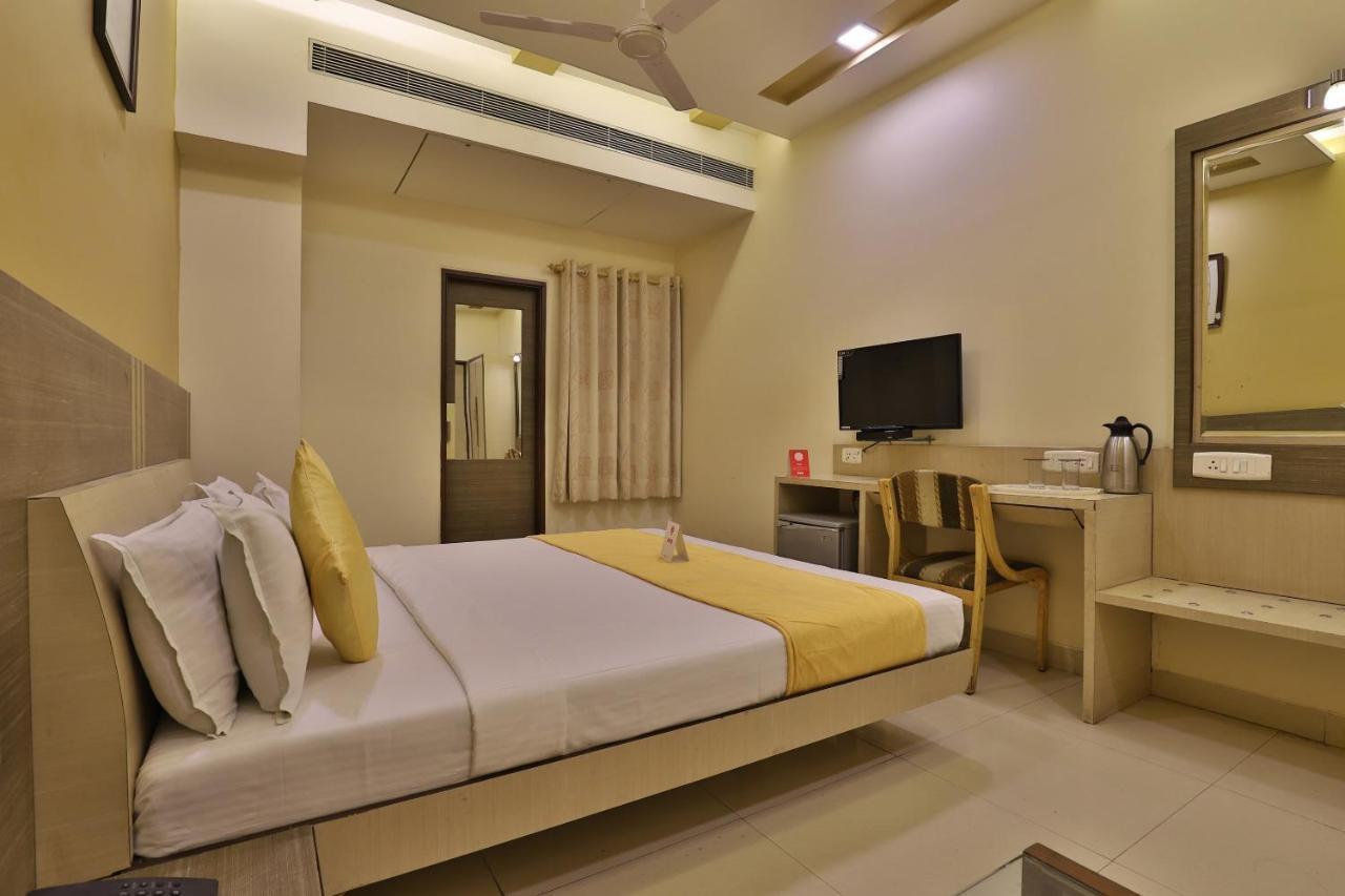 Capital O 1338 Hotel Harmony Rajkot Exterior foto